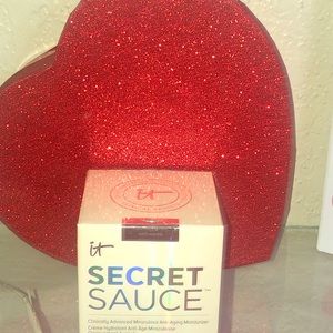 IT COSMETICS SECRET SAUCE Anti-Aging Moisturizer